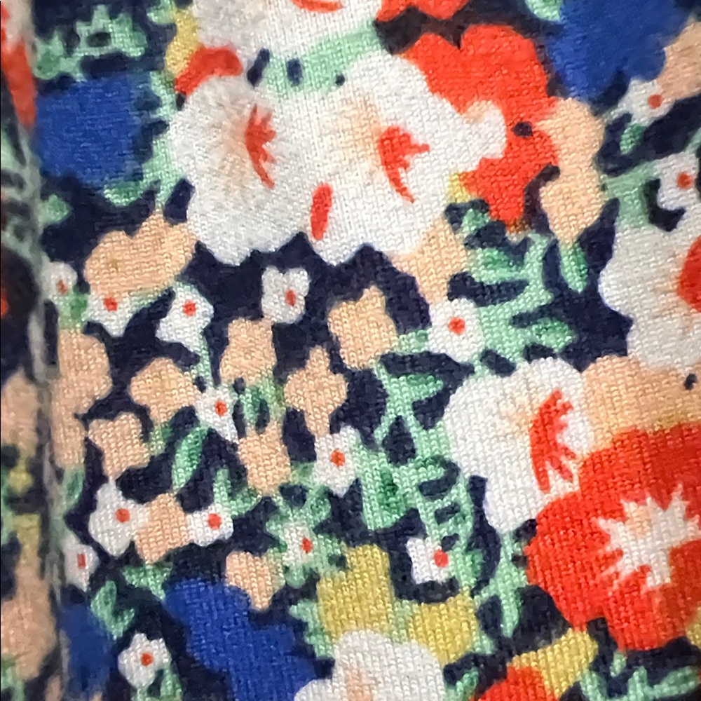 Beginning Boutique Floral Blouse - Red and Blue - Picture 6 of 14